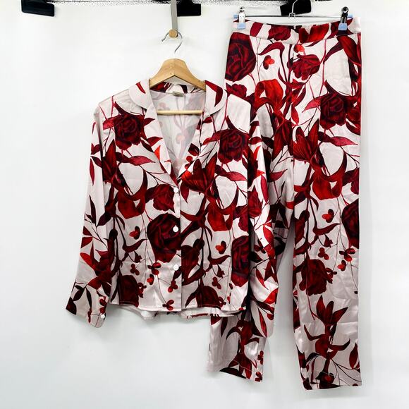 Golden hour Satin Red Flora Pajamas - Picture 3 of 7